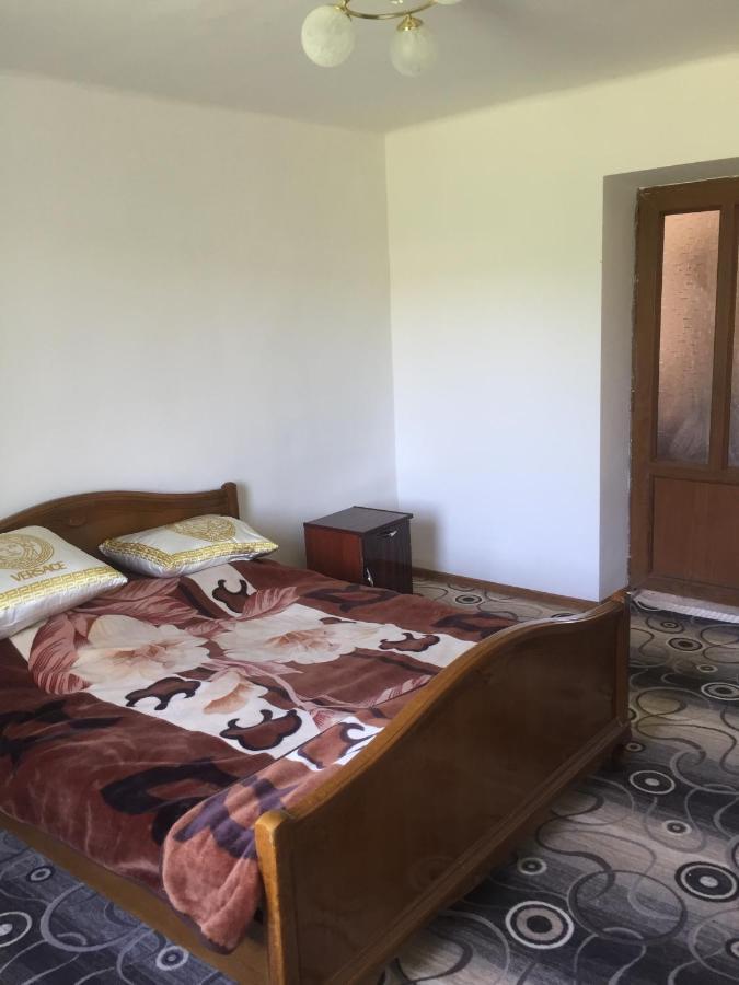 Friend'S House Rooms Near Airport Ghukasavan المظهر الخارجي الصورة