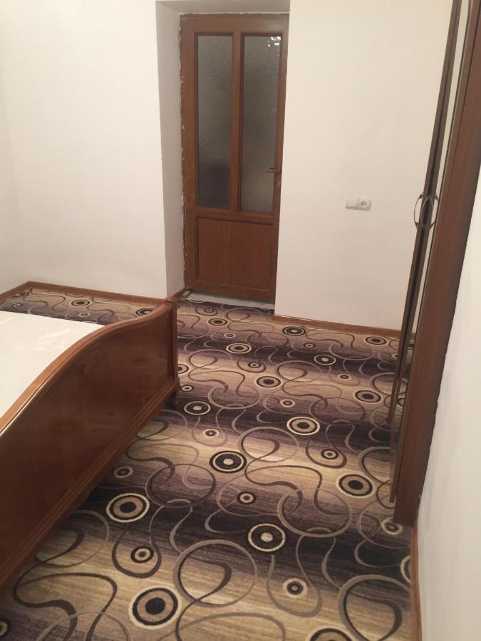 Friend'S House Rooms Near Airport Ghukasavan المظهر الخارجي الصورة