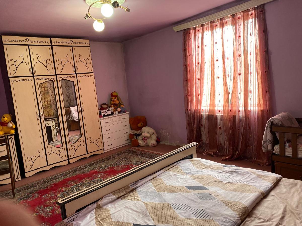 Friend'S House Rooms Near Airport Ghukasavan المظهر الخارجي الصورة