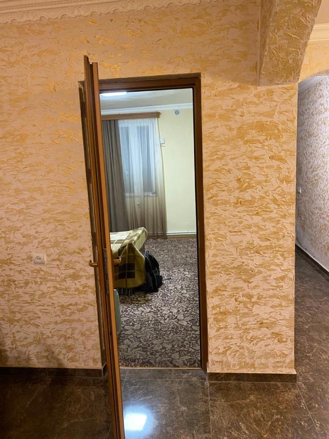 Friend'S House Rooms Near Airport Ghukasavan المظهر الخارجي الصورة